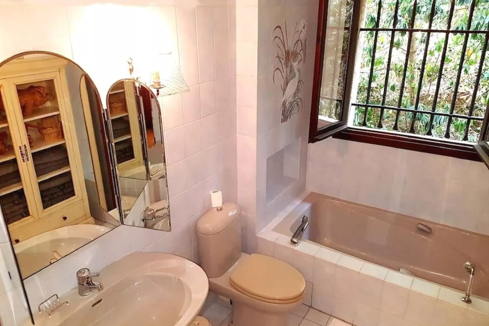 Villa Loucisa - Badkamer