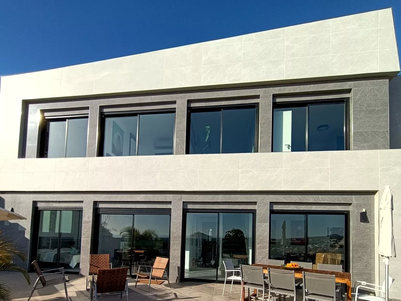 Atemberaubende Villa mit passender Aussicht