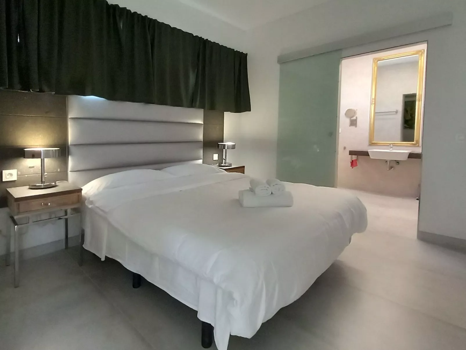 Geräumige Villa, beheizter Pool und atemberaubende Aussicht