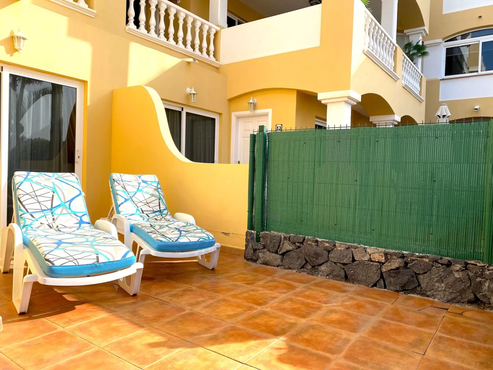 In Oasis Del Sur mit Privater Terrasse