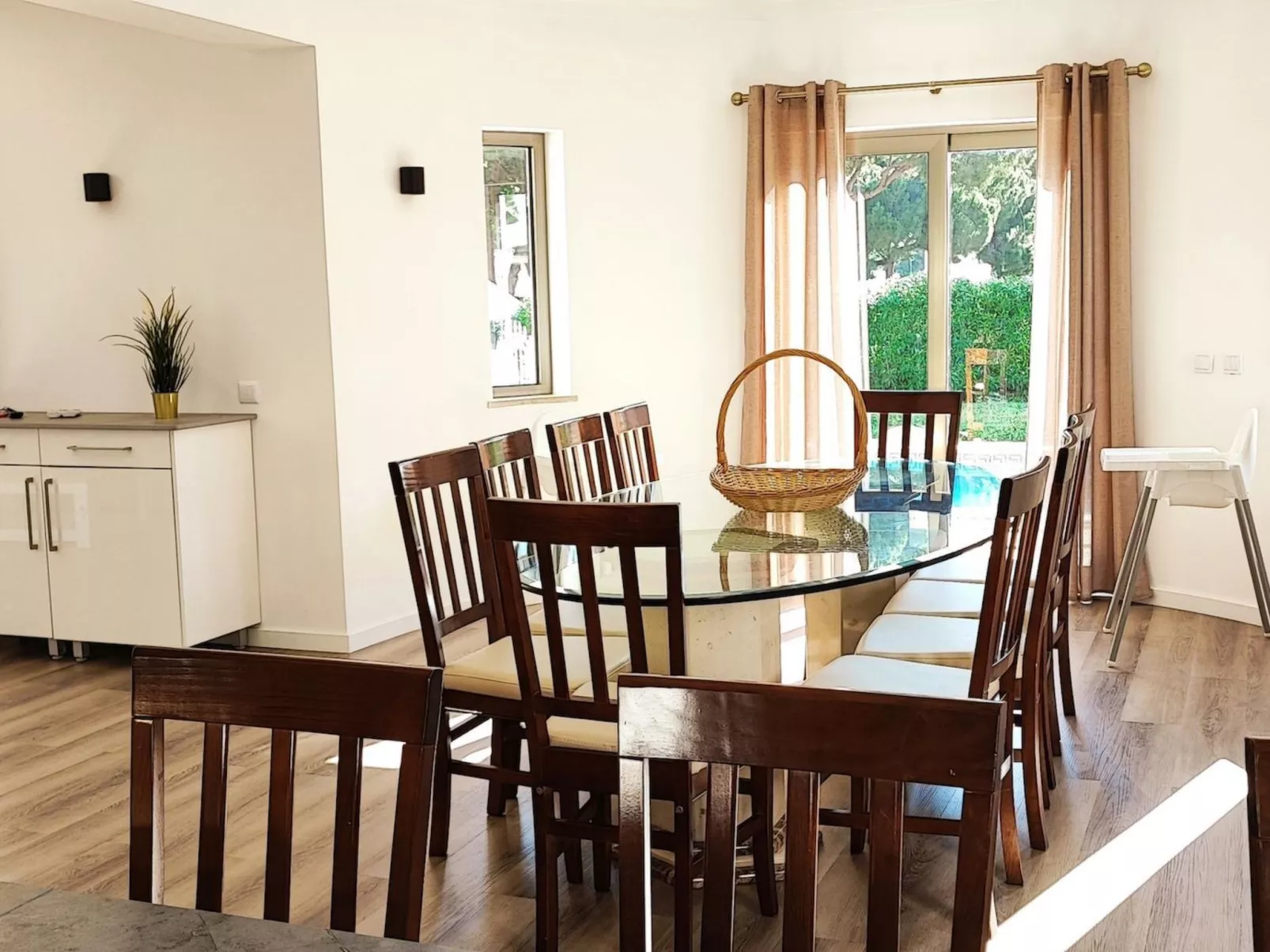 Villa mit 6 Schlafzimmern, Familie, Gruppen, Strand, Pool, Garten