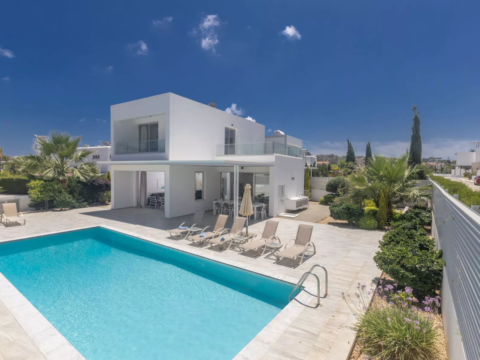 Greco Villa CCV4. 5-Schlafzimmer-Villa mit privatem Pool in Protaras Zentrum