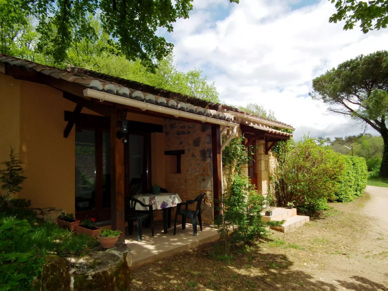 Domaine "Le Fournil" mit Jacuzzi