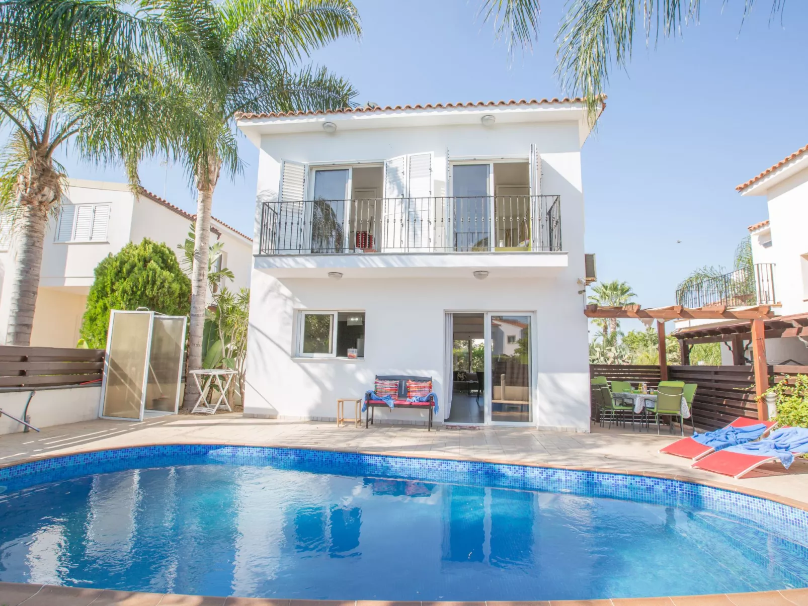 Charmante 3-Schlafzimmer-Villa DI12 mit privatem Pool