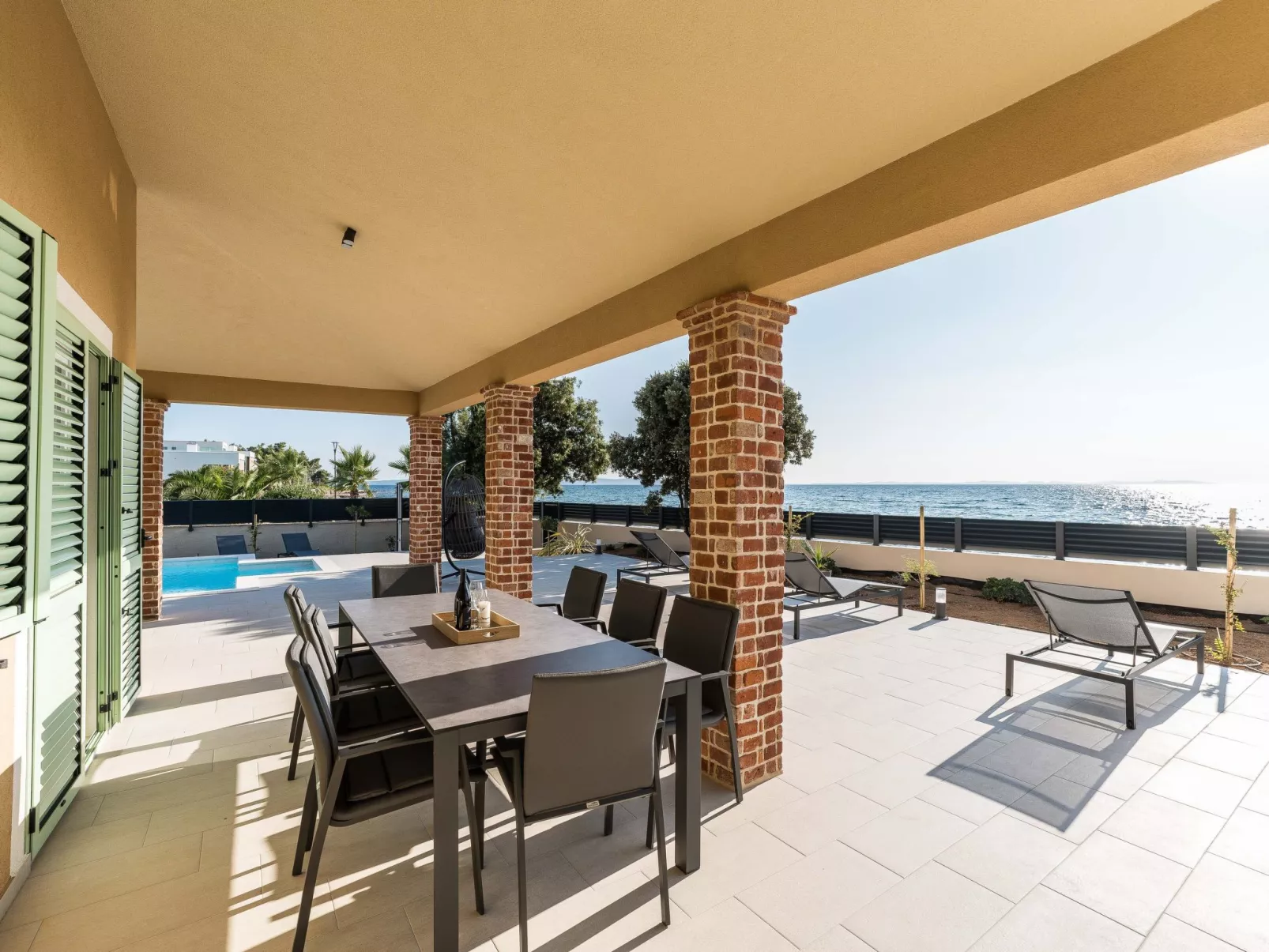 Villa "Mar" am Strand mit beheiztem Pool, Jacuzzi