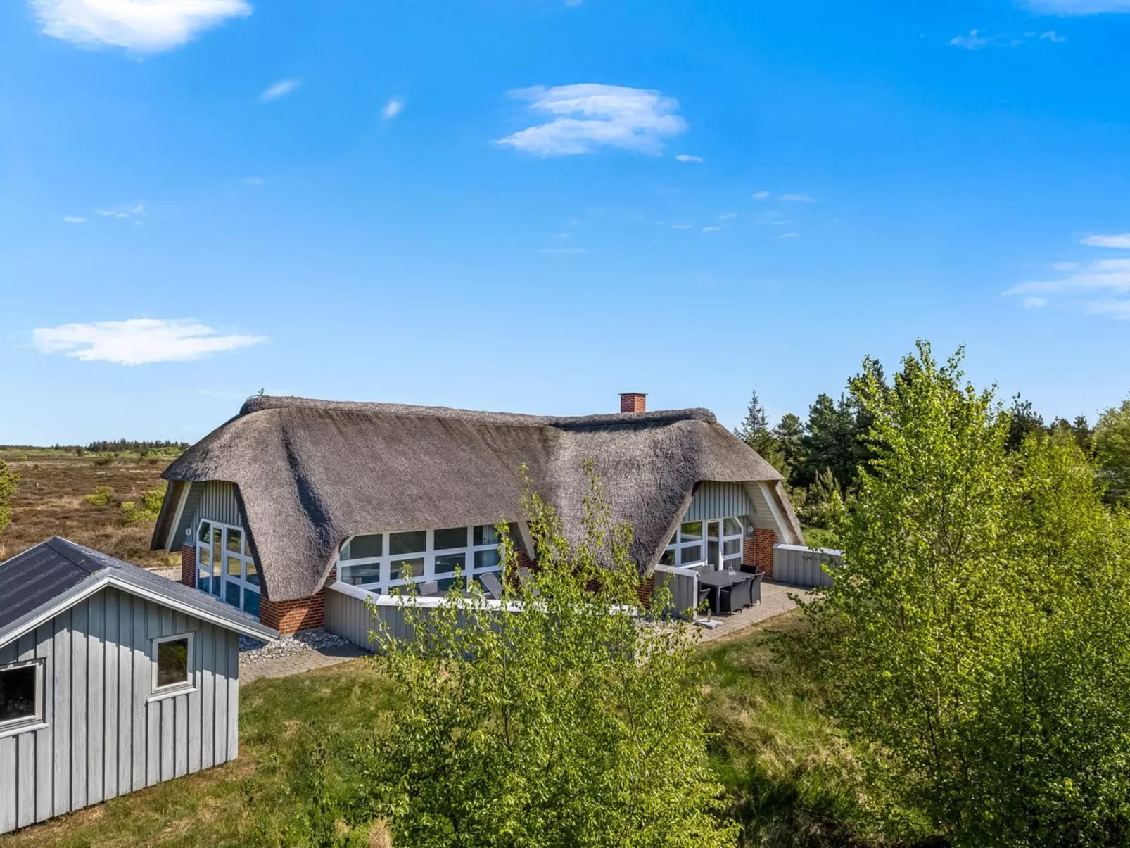 "Atti" - 2.5km from the sea