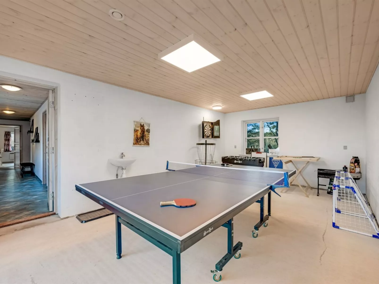 "Marlise" - 2.5km from the sea