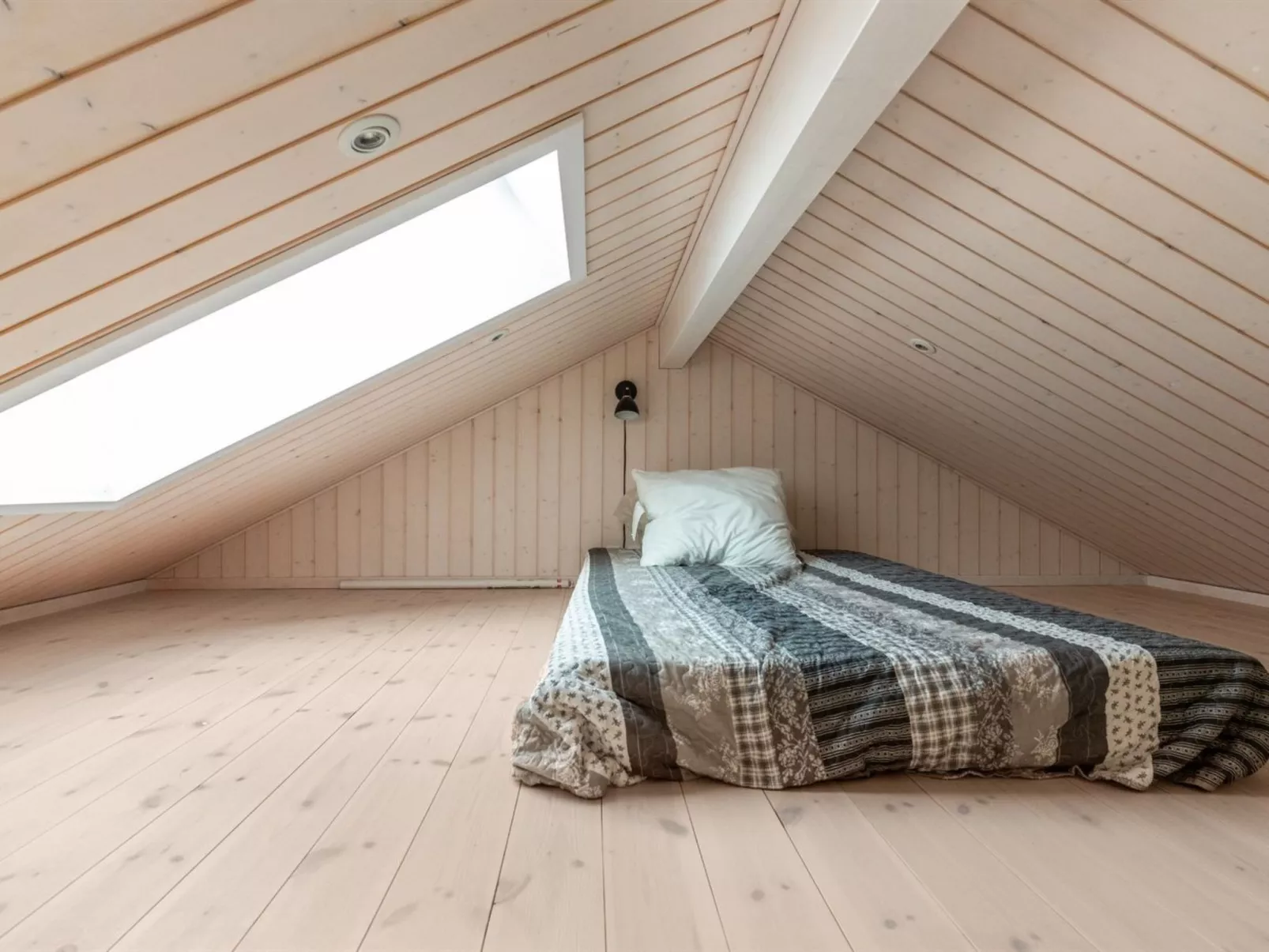 "Hellevi" - 900m from the sea