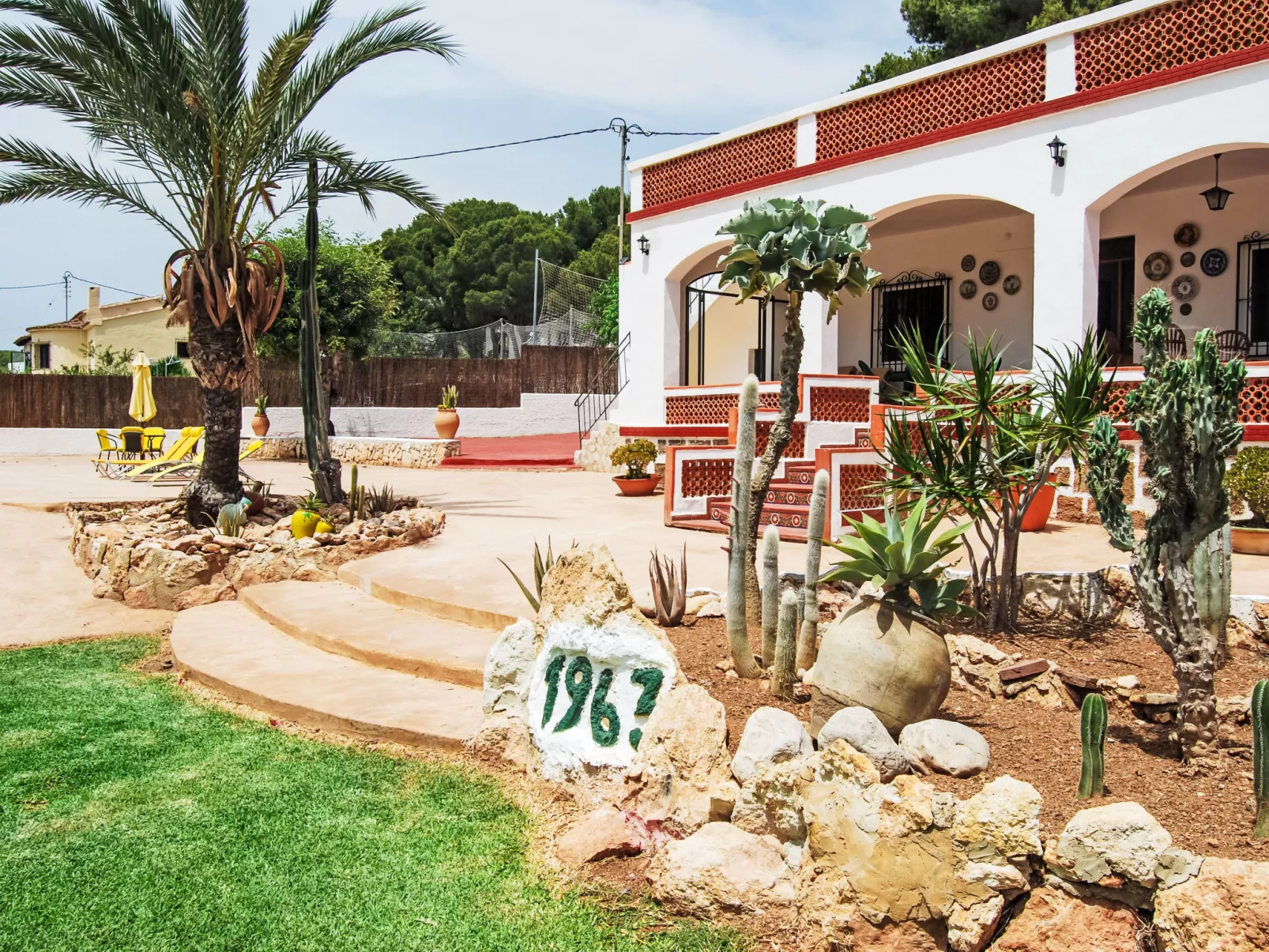 Ferienvilla, Seeblick, privater Pool und Parkplatz - Buiten