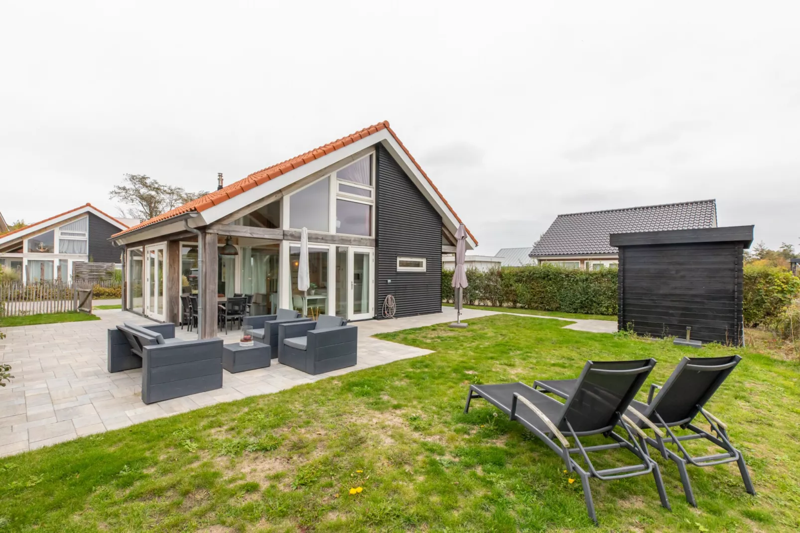 Zonnedorp 26 Renesse: Comfortable Beach Holiday on the North Sea