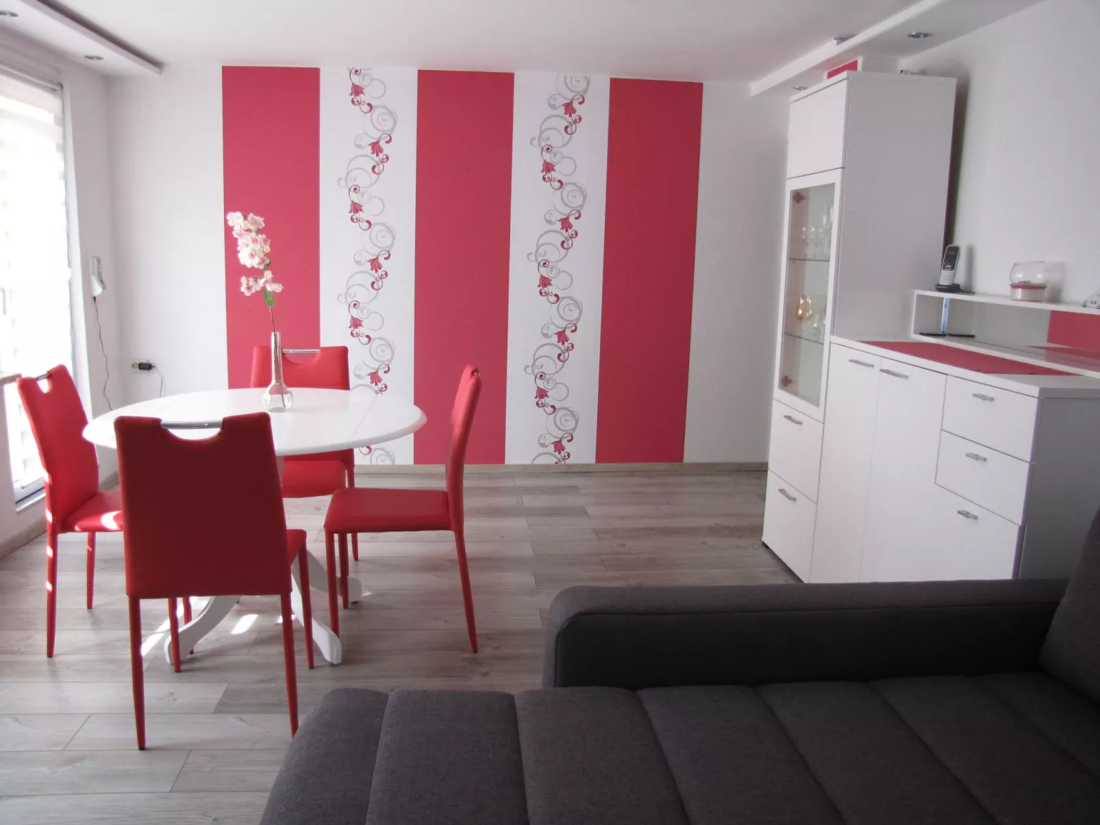 Nettes Ferienhaus in Hartmannsdorf mit Garten, Terrasse und Grill