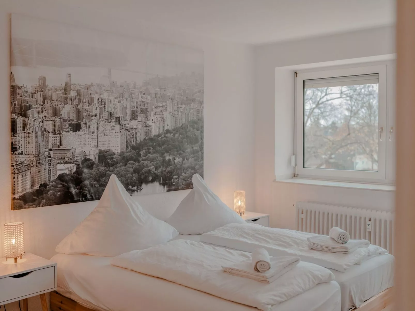 Apartment mit Küche, Arbeitsplatz und xxl Sofa