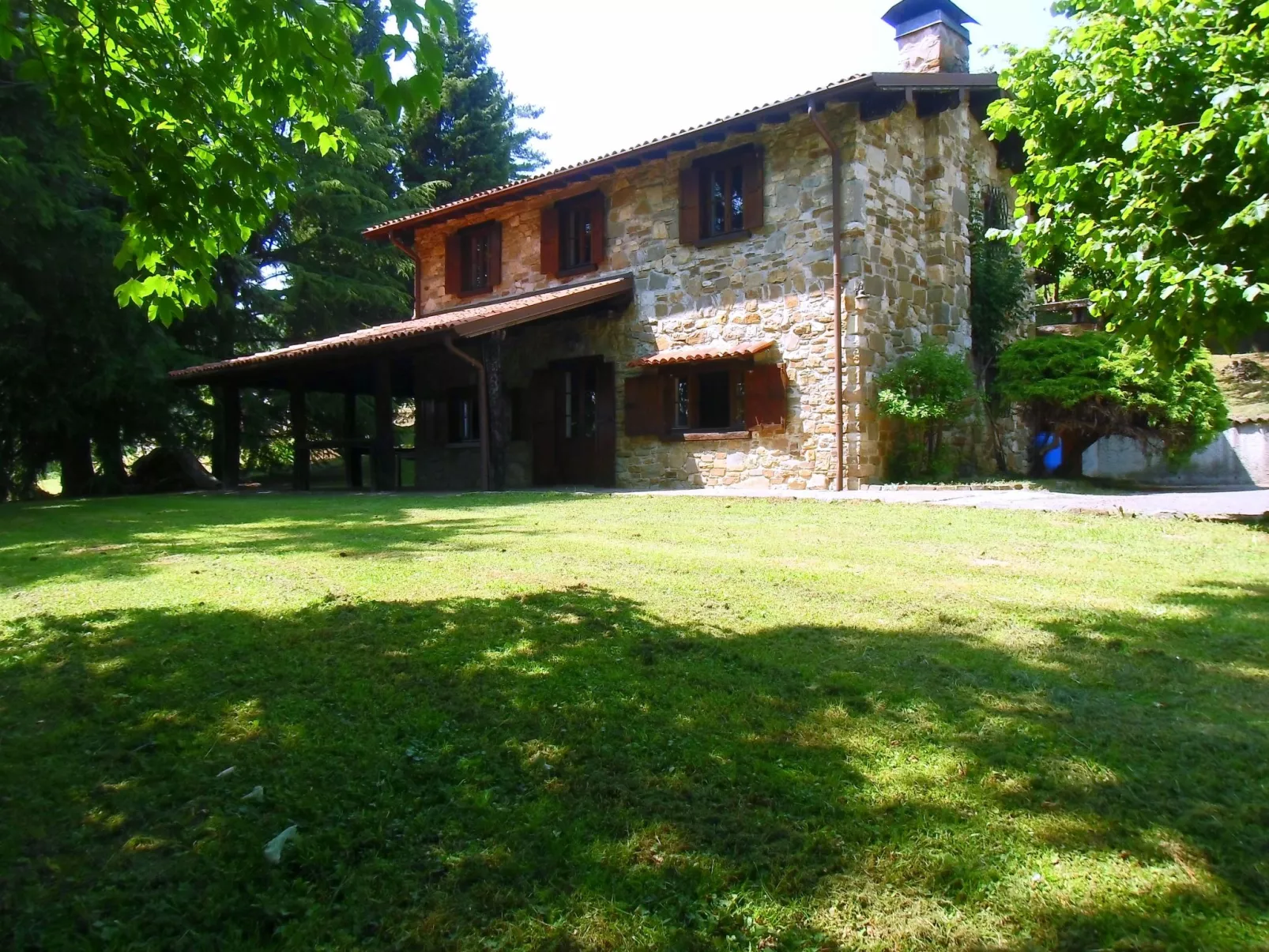 TaiObe - Fröhliches Partyhaus