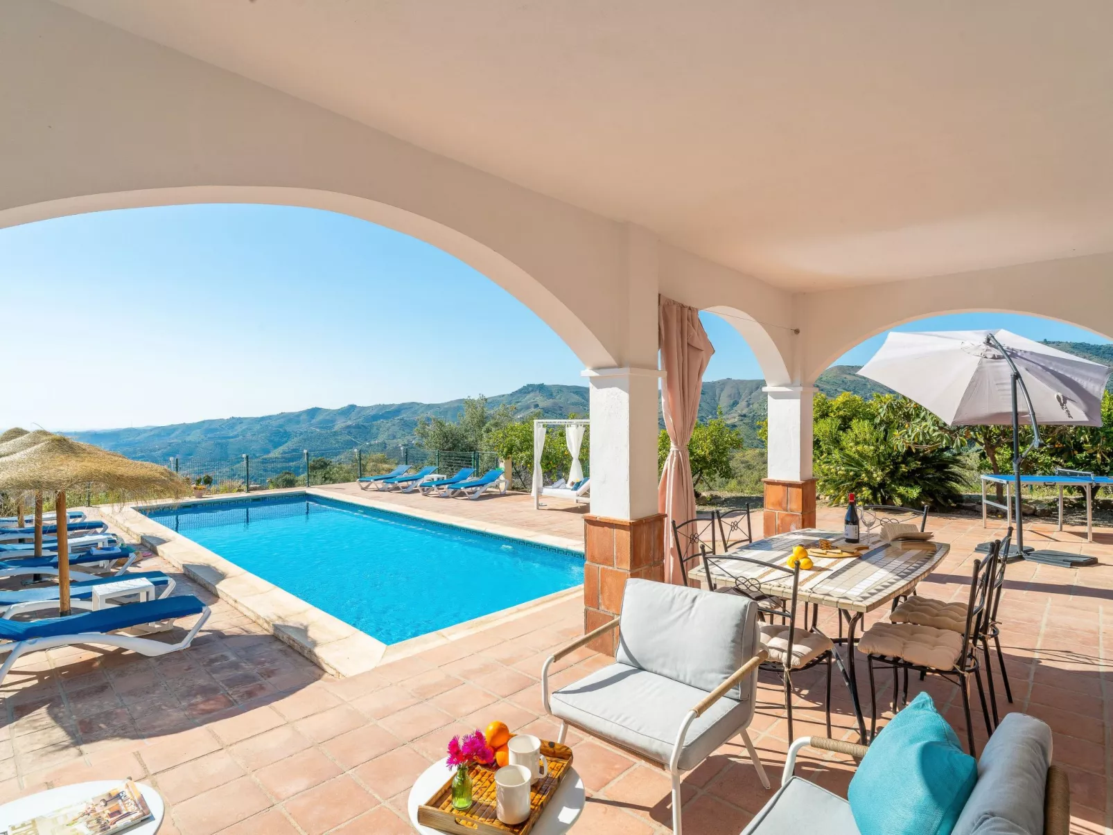 Villa Botin, beheizter Pool, AC, Meerblick