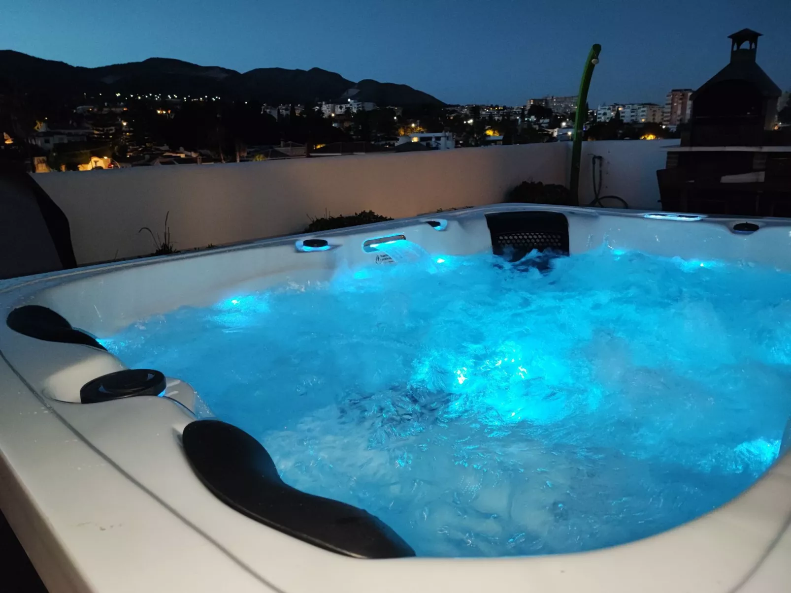 Penthouse, 2 min vom Strand Santa Ana entfernt