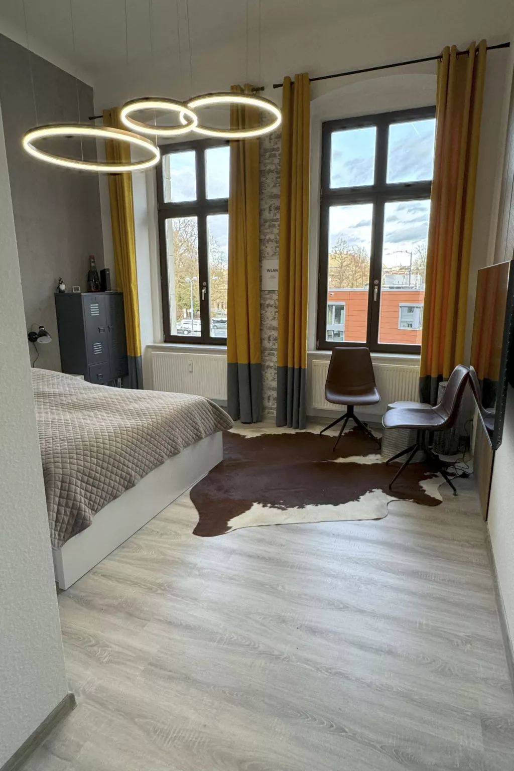 Design Apartment III, hell, 35 Quadratmeter, Zentral zu Grenze Altstadt Park, G