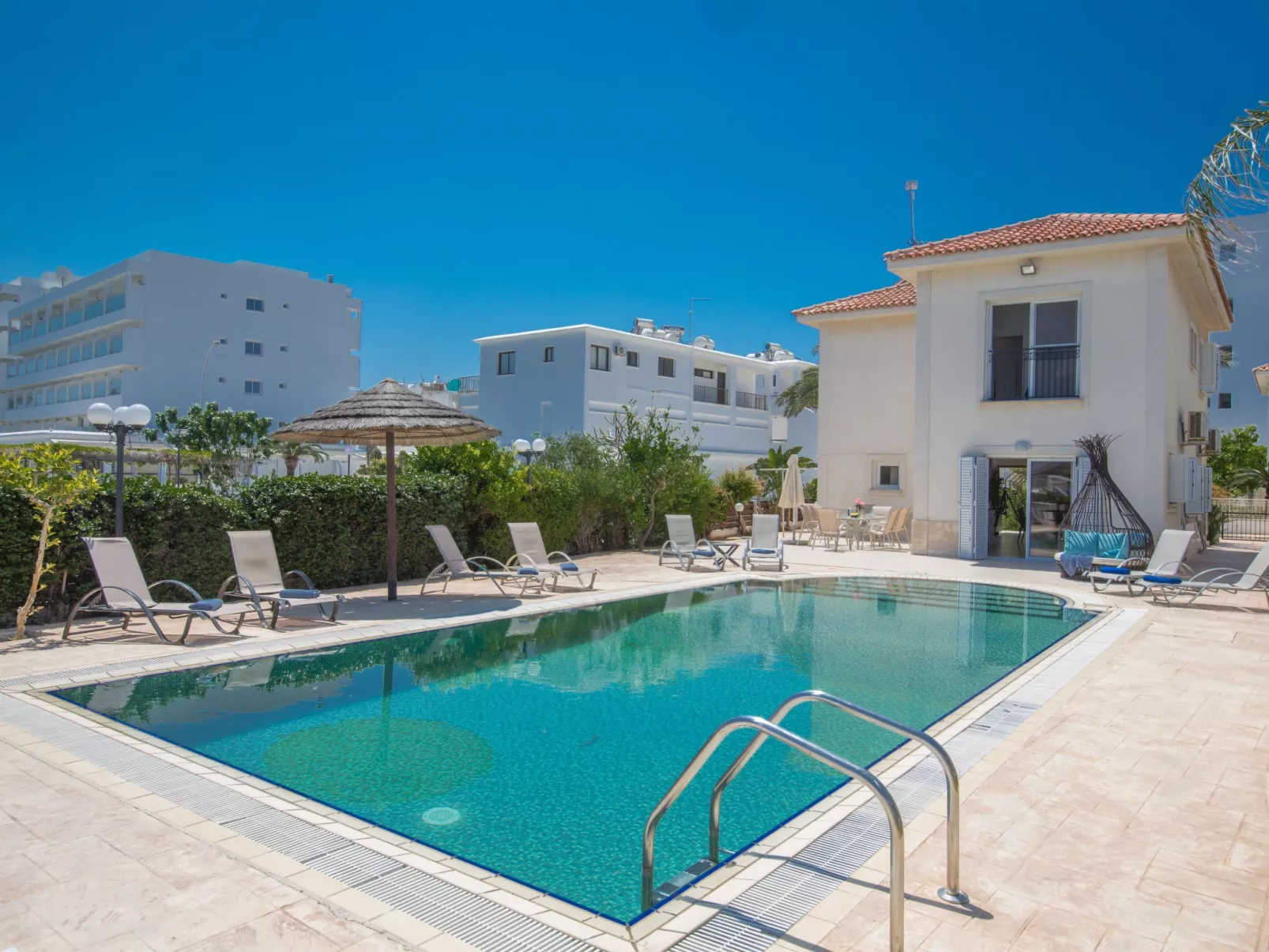 Protaras Villa mit Pool am Strand der Fig Tree Bay