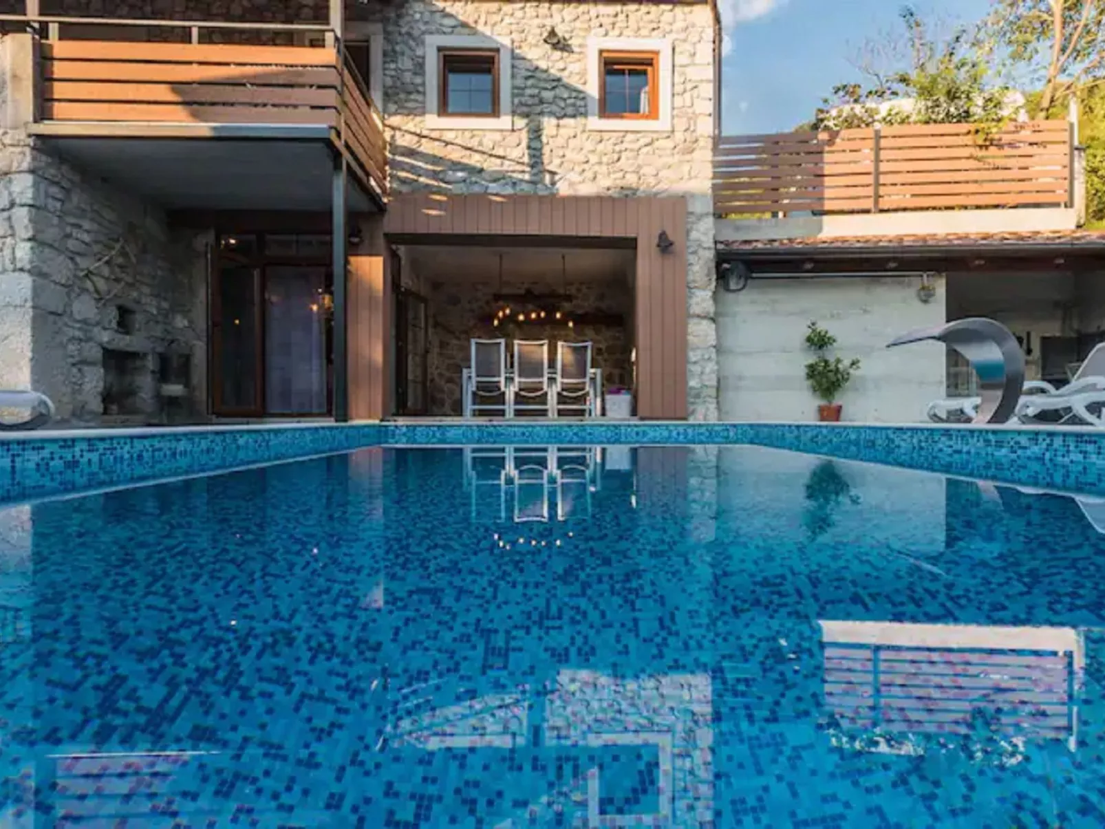 Luxuriöse Steinvilla "Mariva Tribalj" mit Pool