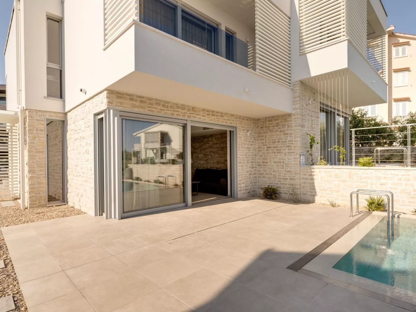 Neue moderne Villa "Smokva 1" mit Pool