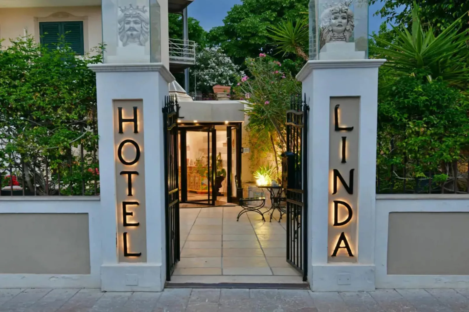 APARTMENTS VILLA LINDA - Bilo 2 Pax Basic Innerview - B2B B3B B4B