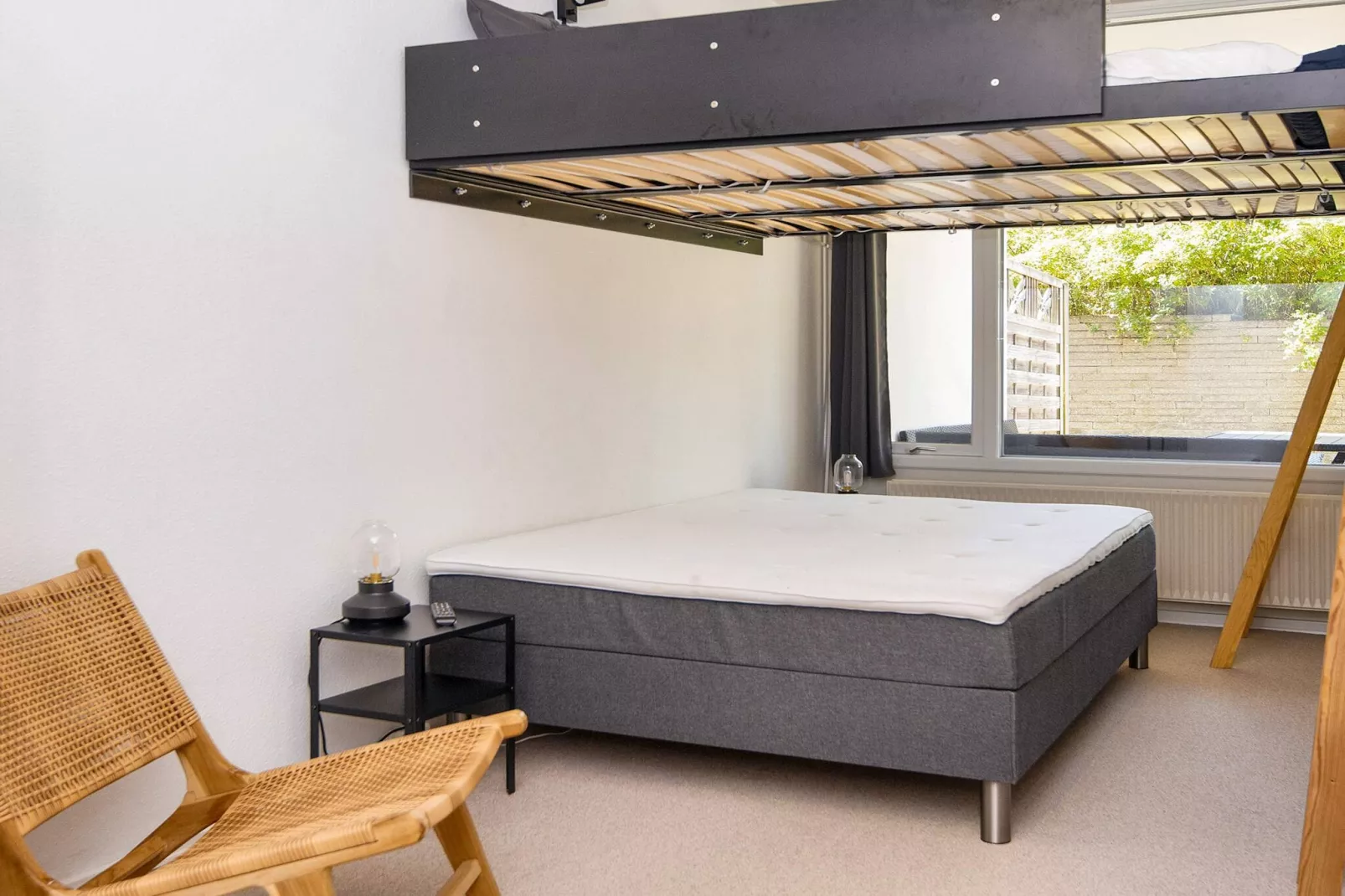 3 room,ground floor or 1.,Premium-Binnen