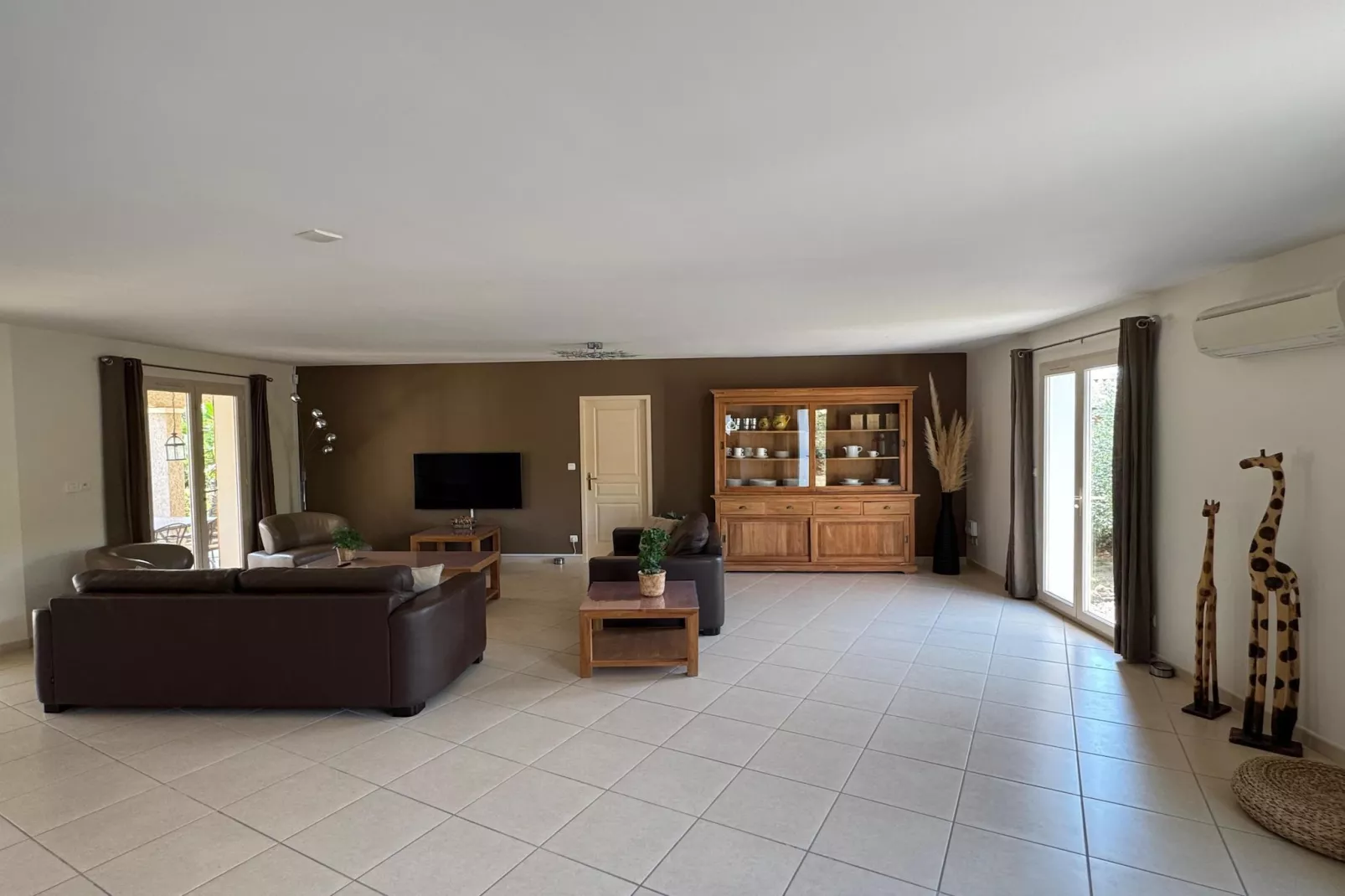 Villa l'Olivier-Woonkamer