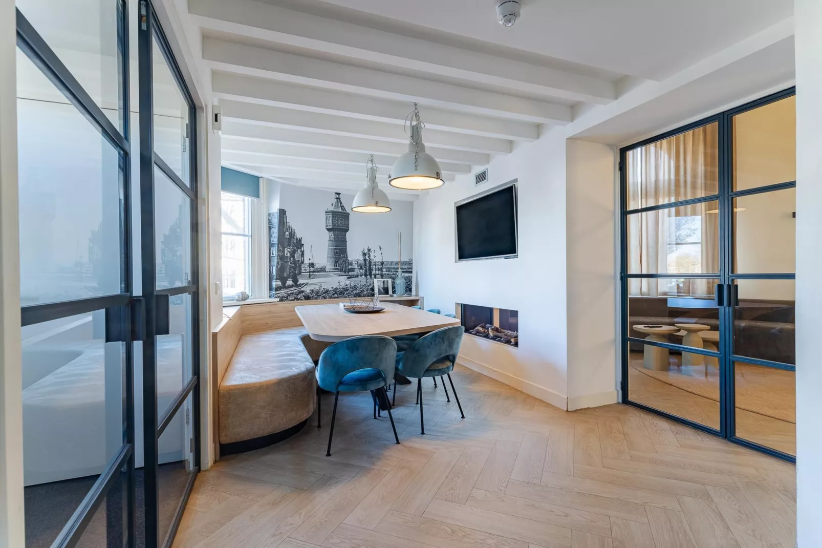 Watertoren Vlissingen 16 pax-Eetkamer