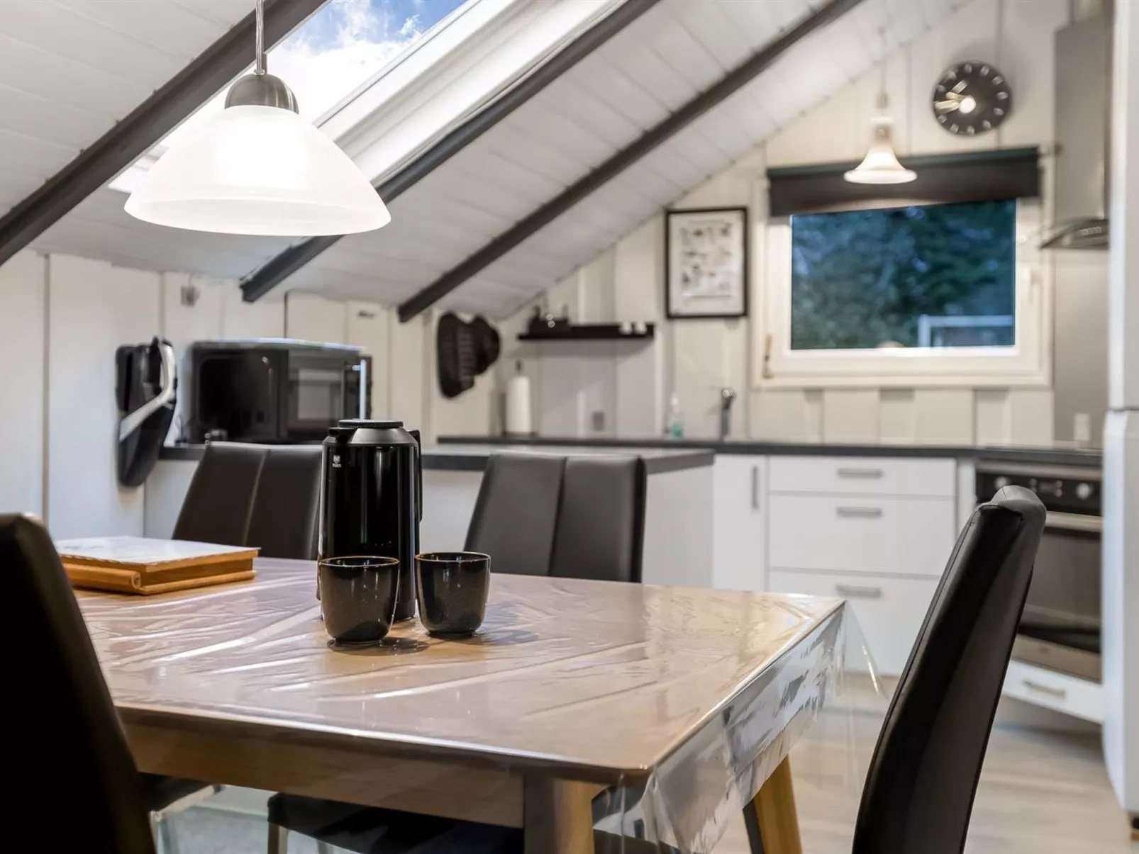 "Liljana" - 30km from the sea-Binnen