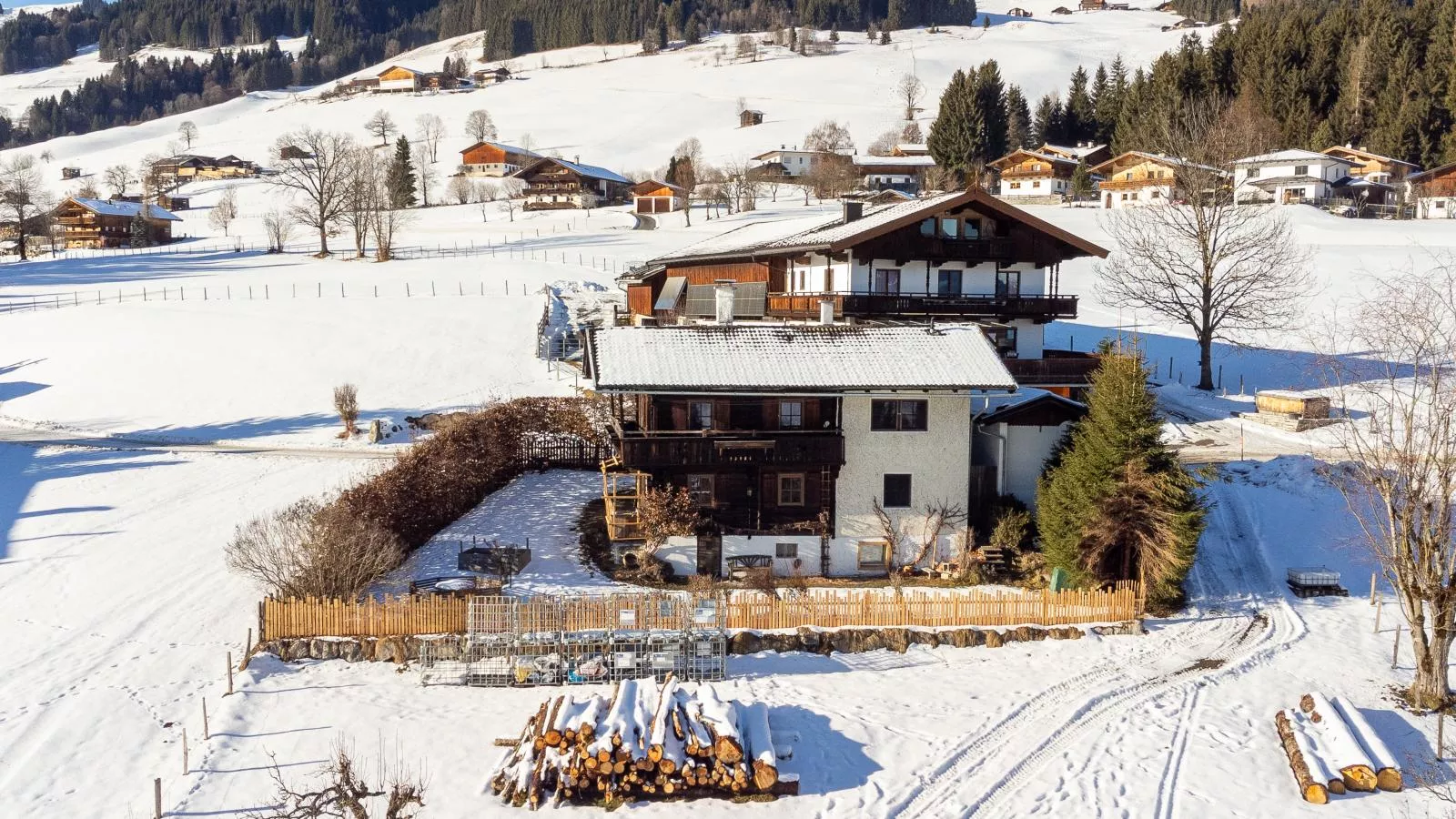 Weberhäusl am Penningberg-Exterieur winter