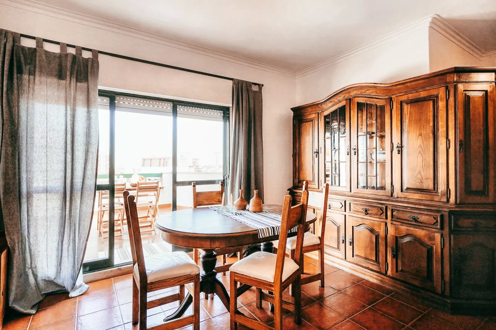 Amadora Terrace View By Gt House