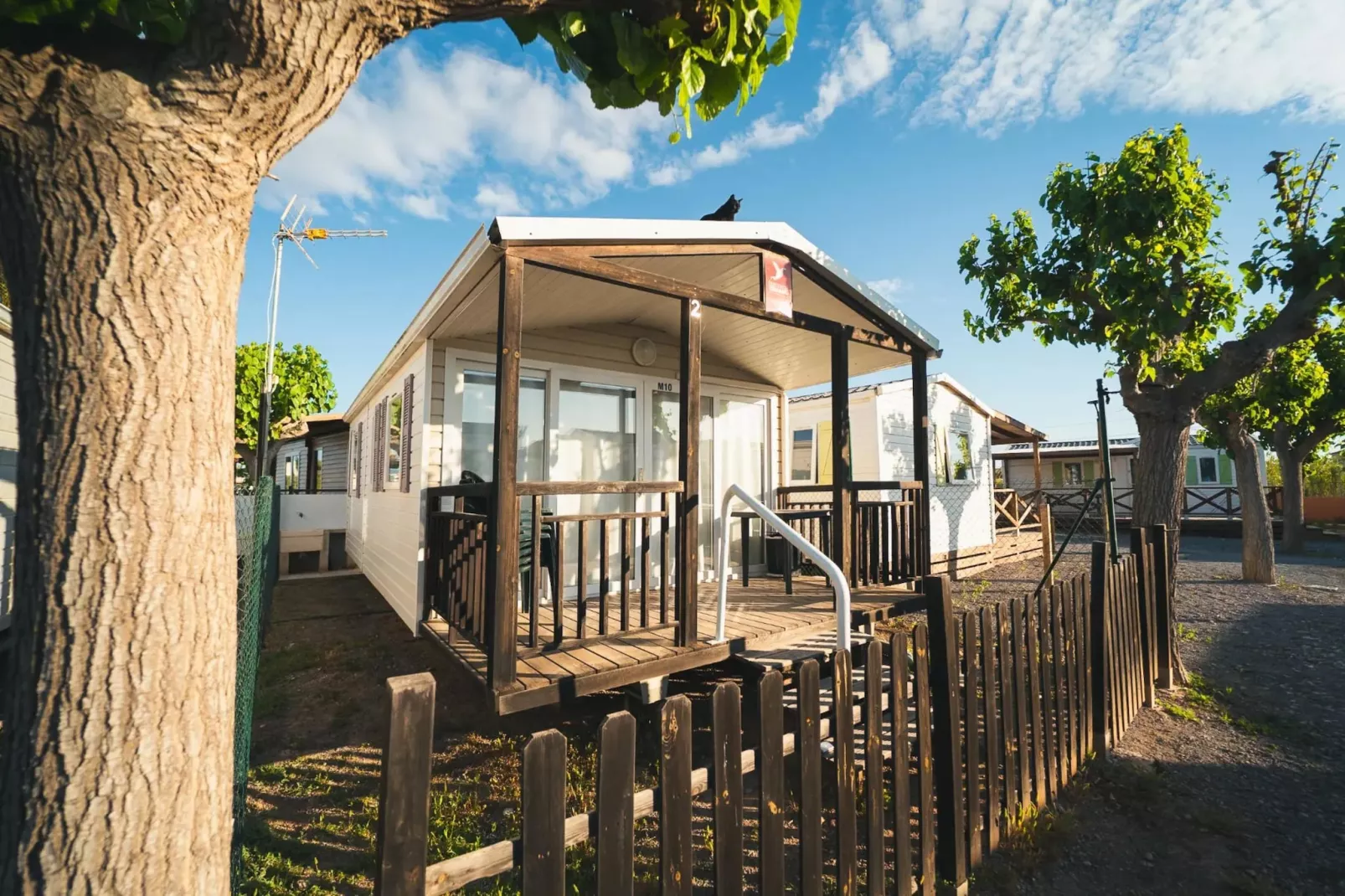 HOLA CAMP CHILCHES-Comfort 4