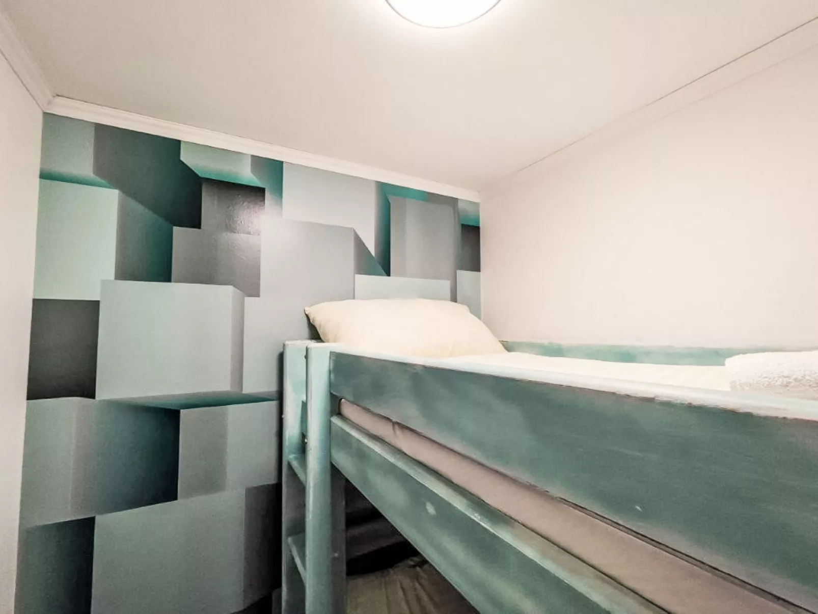 Urban & Florian Apt.67 Family