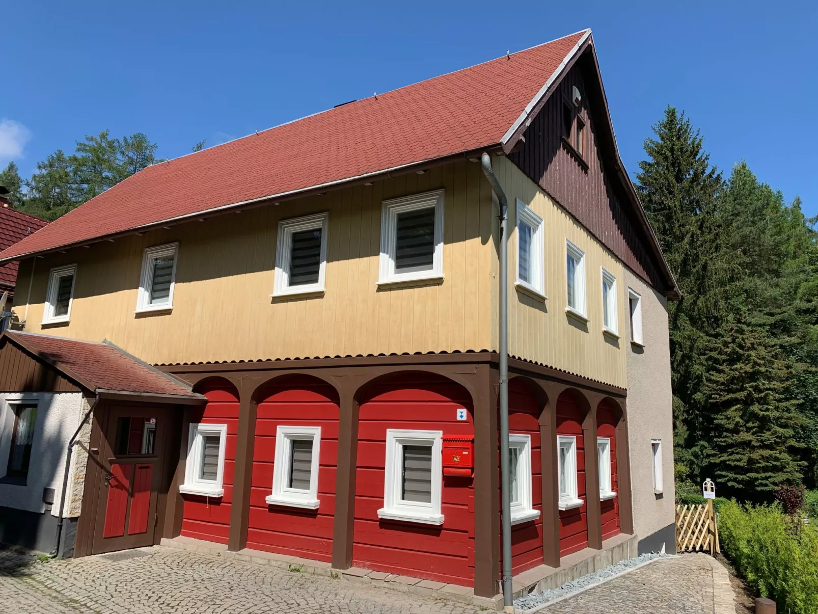 Waldferienhaus Dunja mit Sauna, Whirlpool, direkt am Waldrand, Kletterfelsen