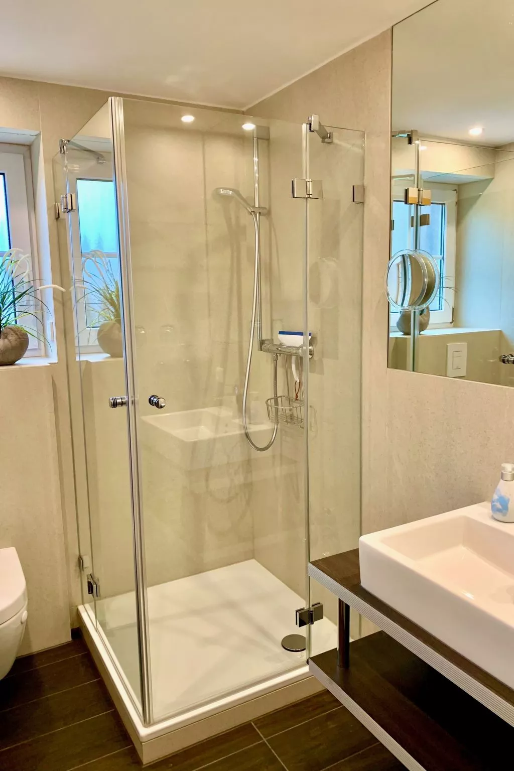 Appartement mit Balkon