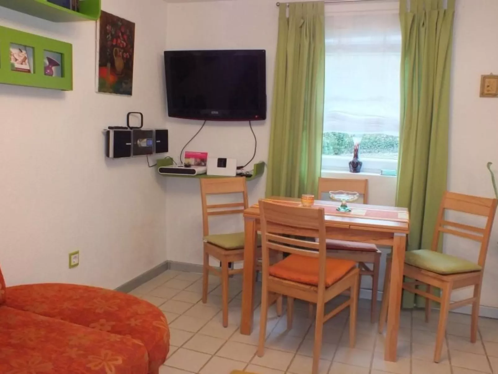 Komfortables Ferienhaus mit Garten und Parkplatz in unmittelbarer Nähe zum Stad