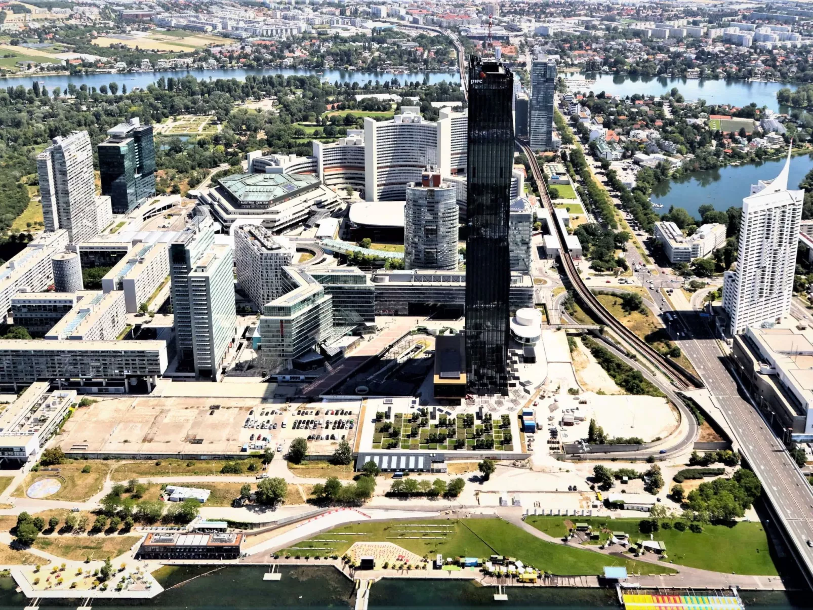 Moderne Wohnung in Kaisermühlen mit Garten und Panoramablick