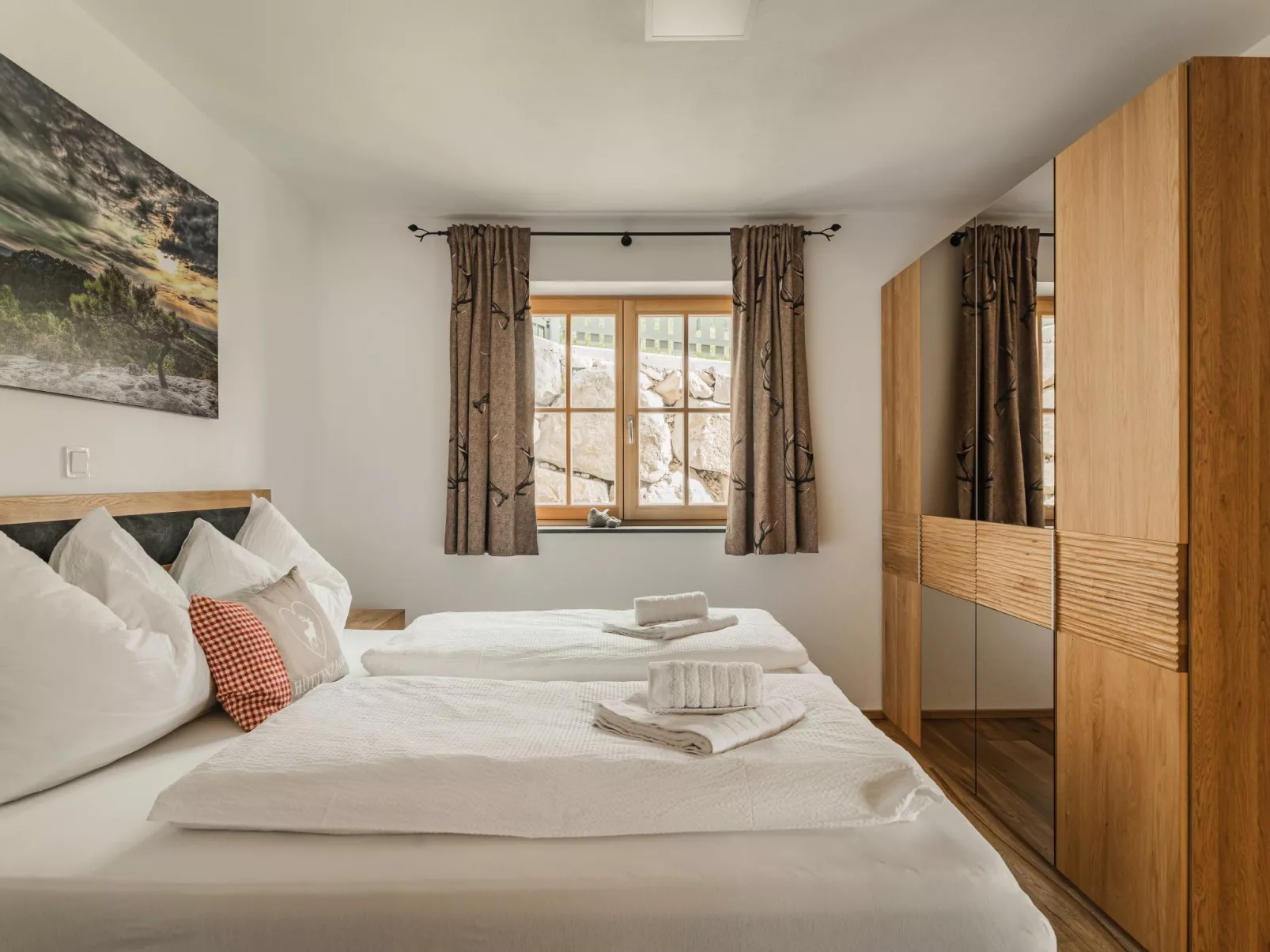 In Rußbach Am Pass Gschütt mit Garten, Terrasse und Grill