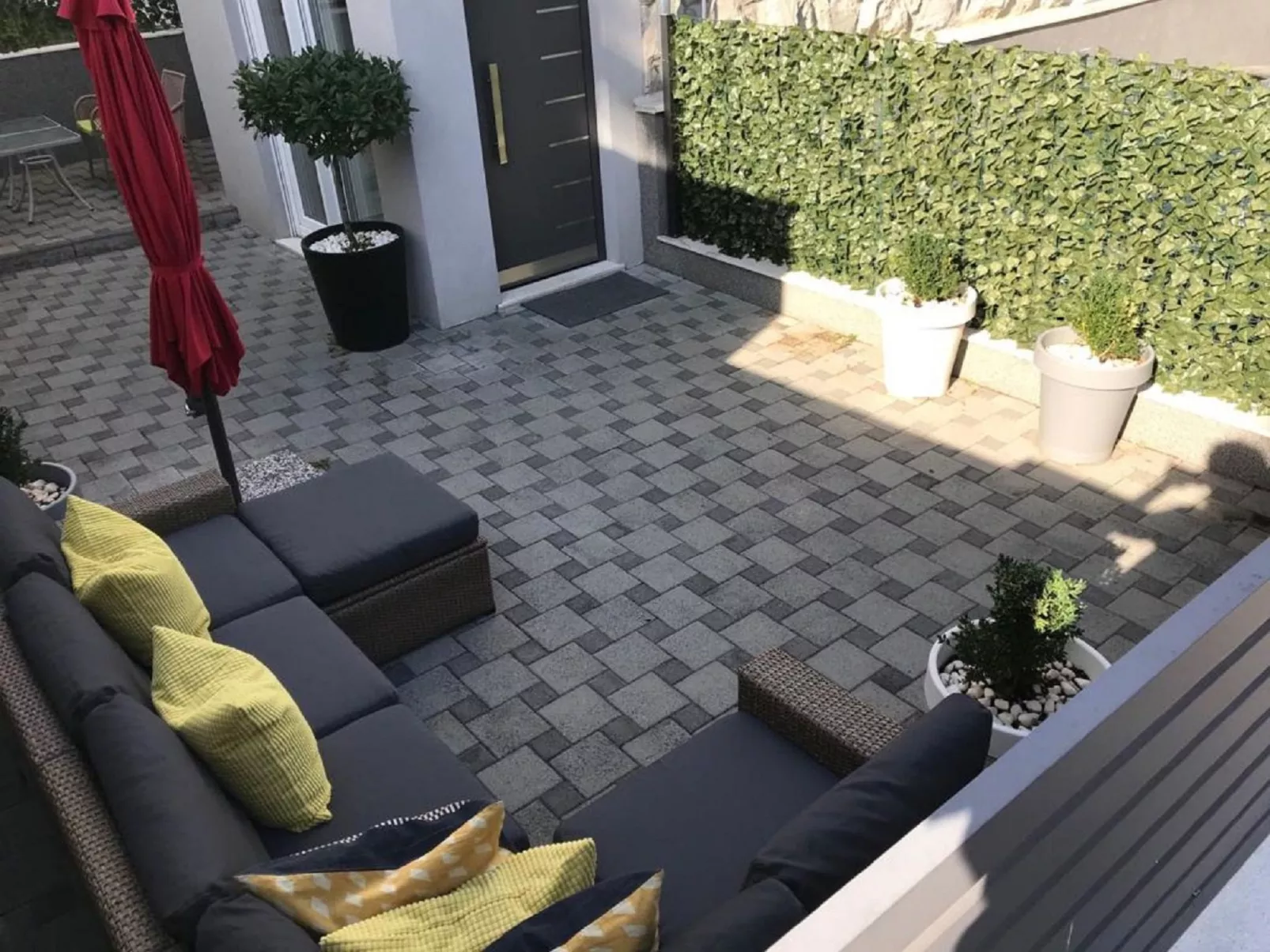 Ruhige Ferienwohnung mit Veranda und Garten