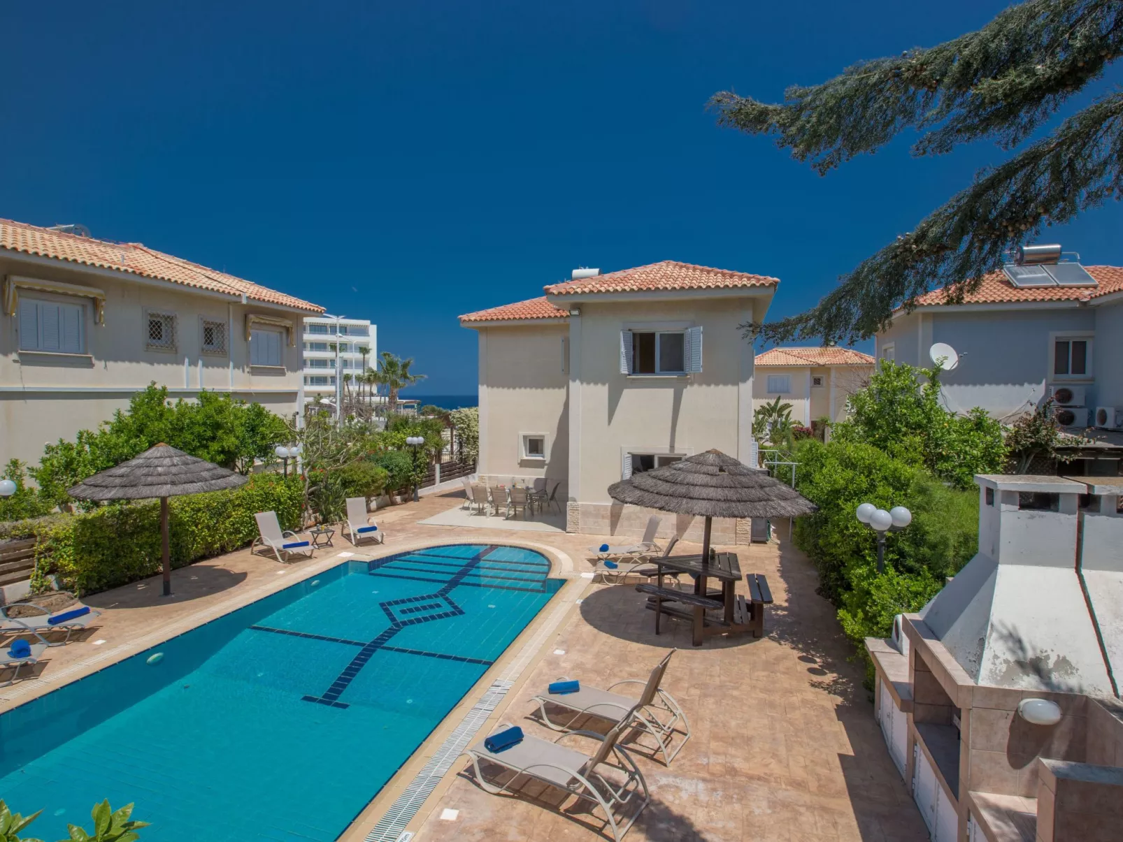 In Protaras mit privatem Parkplatz