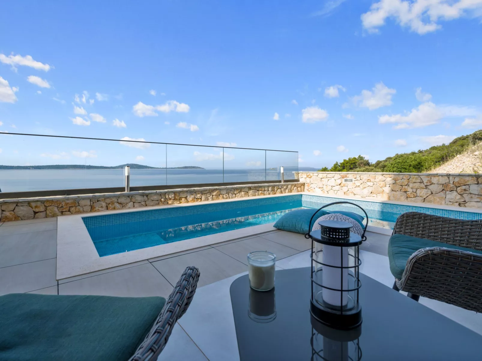 Gemütliches Ferienhaus in Vinišće mit Privatem Pool und Meerblick