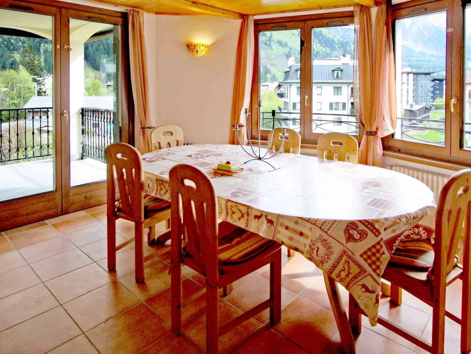 Charmante Wohnung in Chamonix mit Südbalkon und Blick auf den Blanc