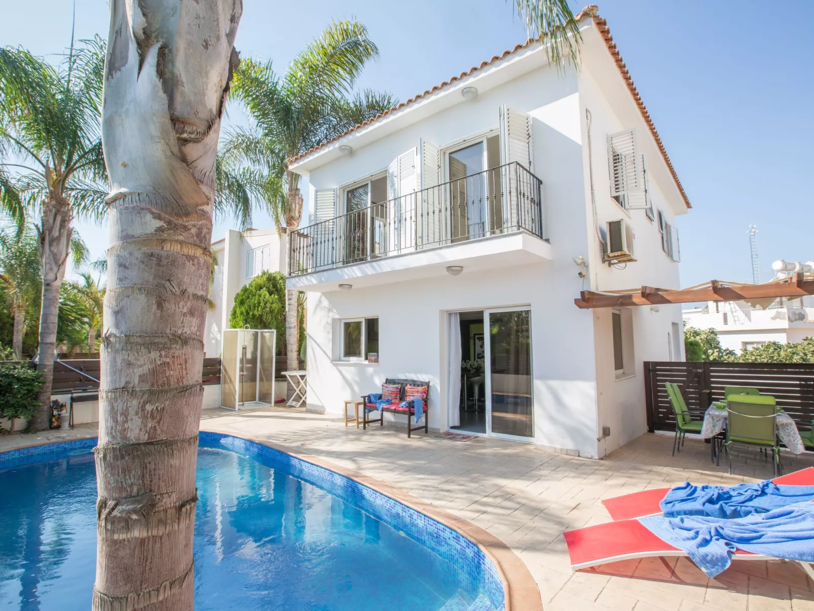 Charmante 3-Schlafzimmer-Villa DI12 mit privatem Pool