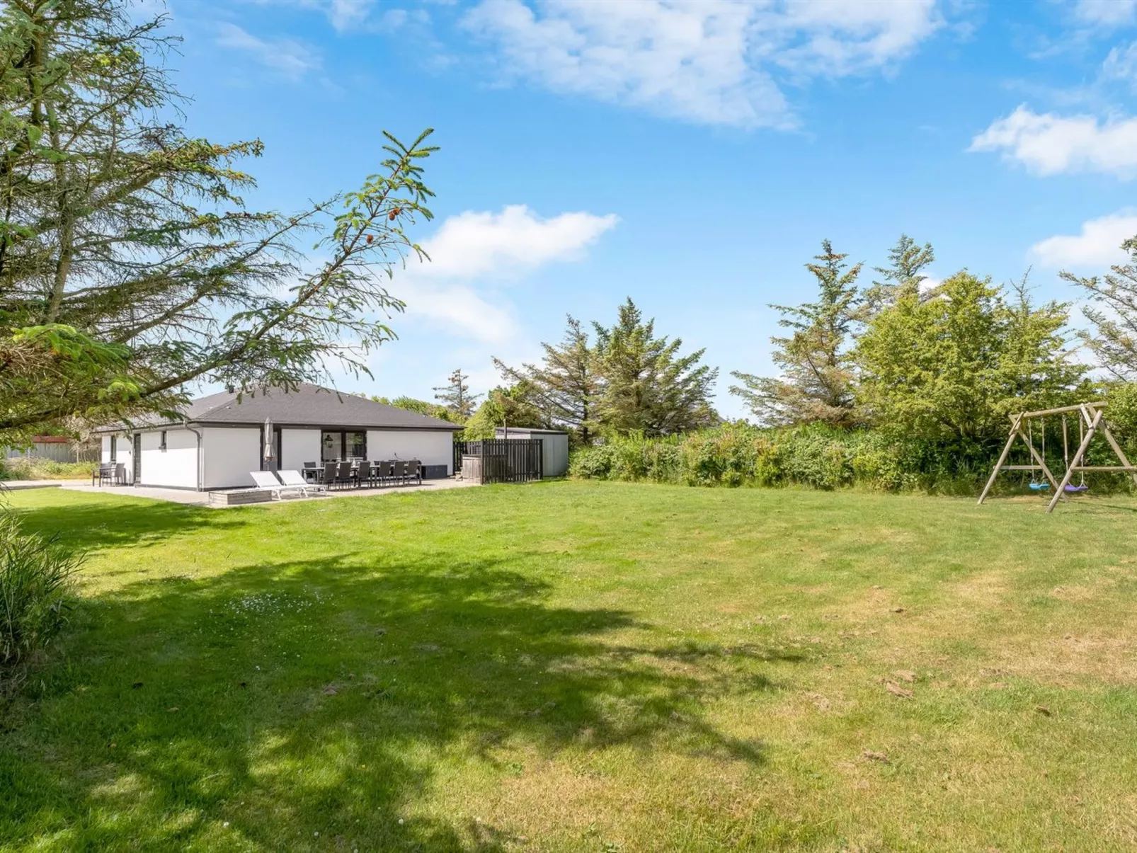 "Eerika" - 500m to the fjord