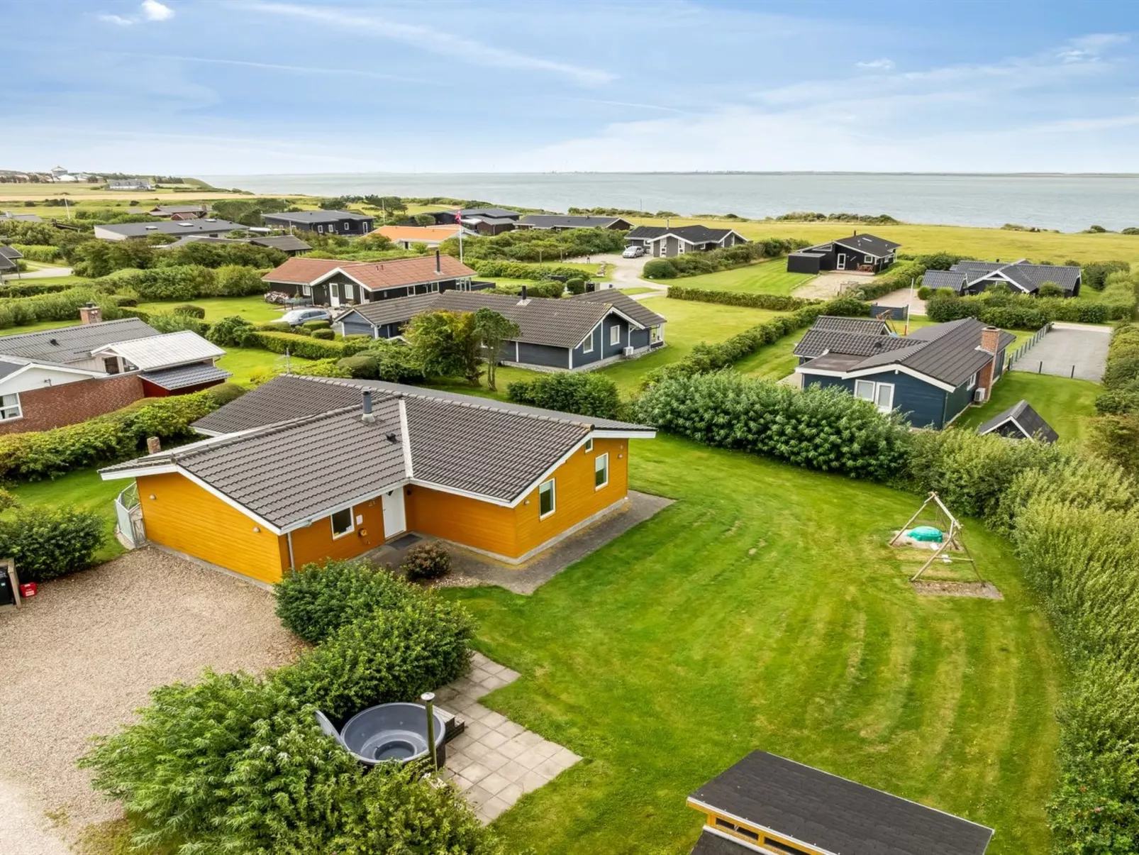 "Elnur" - 200m to the fjord