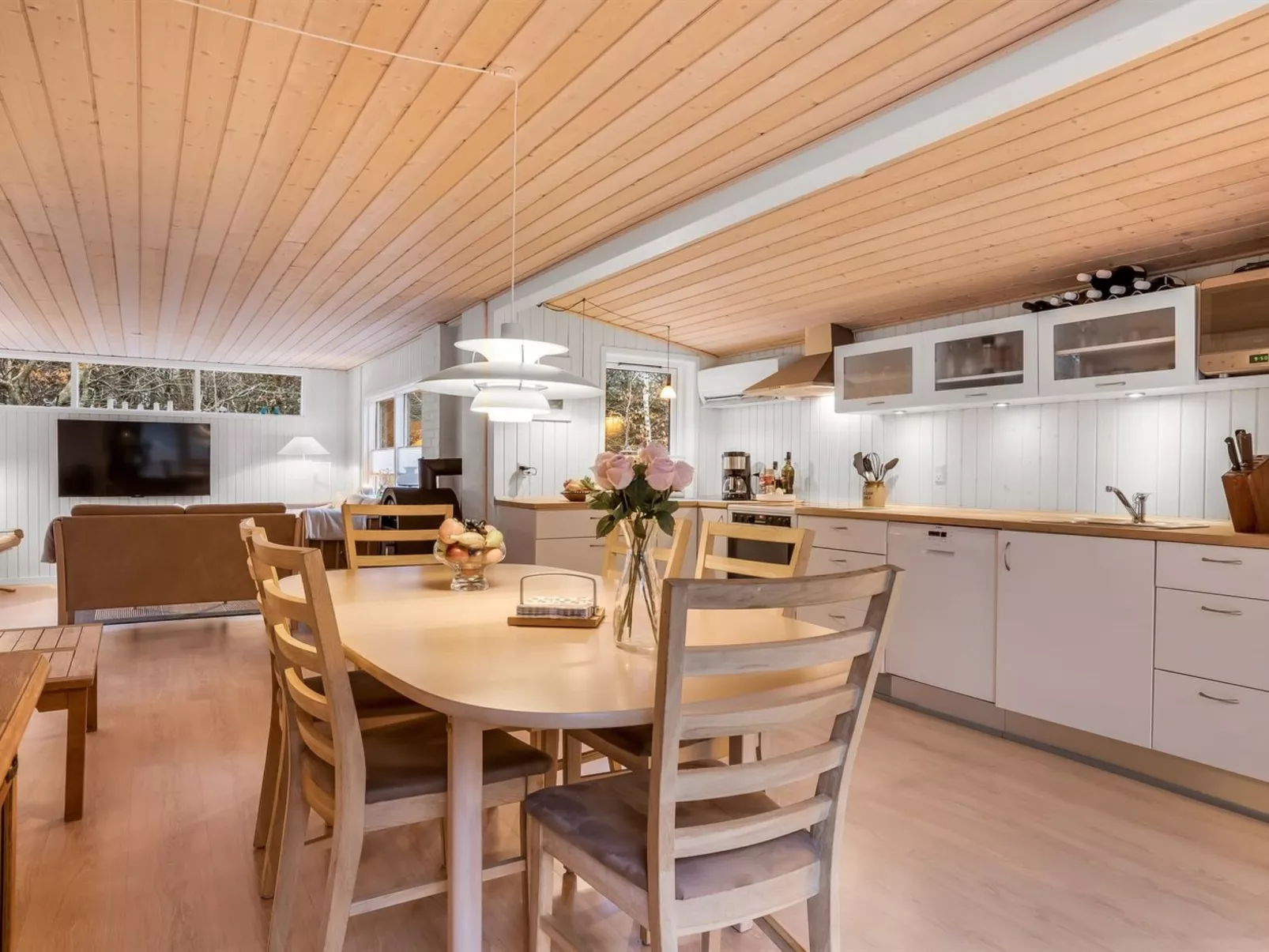 "Peadda" - 300m from the sea