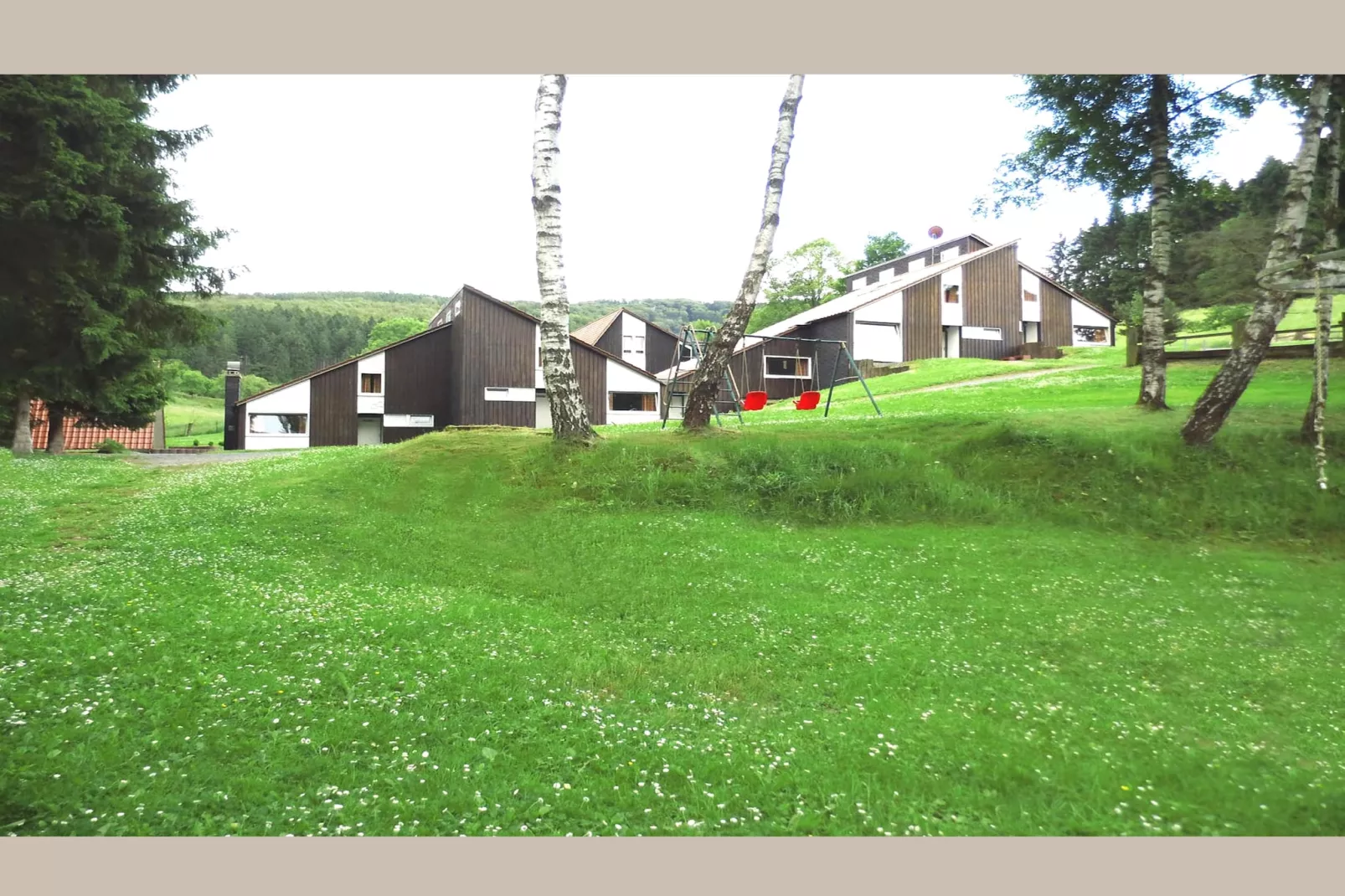 Biberbau-Buitenkant zomer