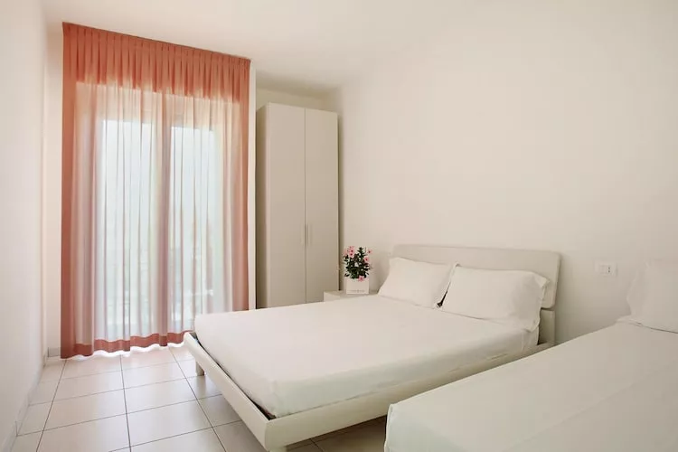 Residence Miriam Pietra Ligure - B5 SUP/B5S renoviert in 2014 - Slaapkamer