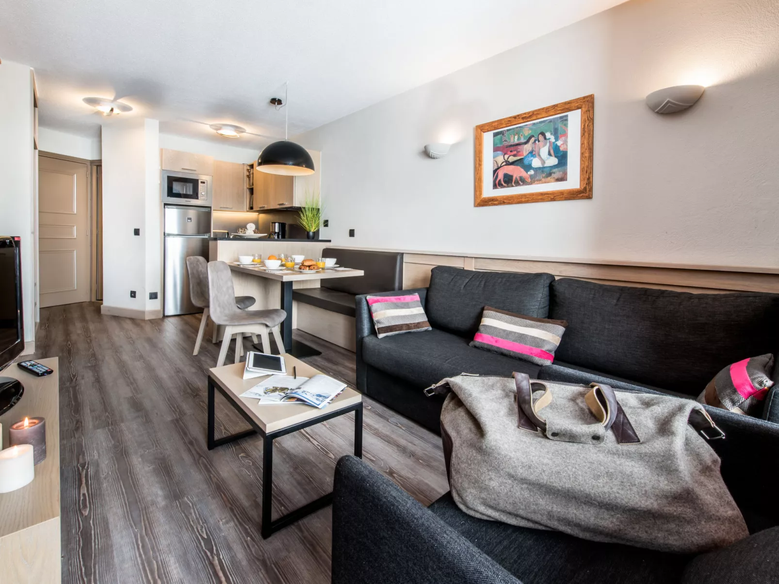 Village Montana - Binnen