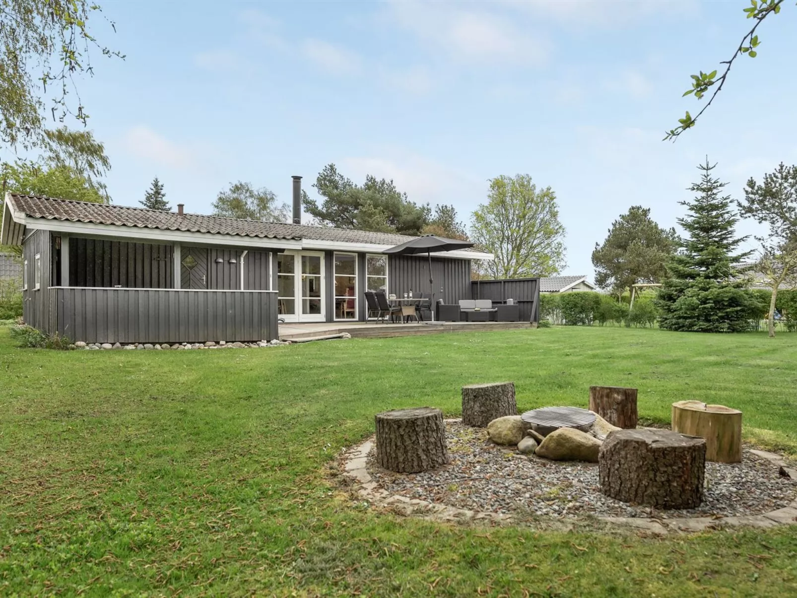 "Markvor" - 400m from the sea - Buiten