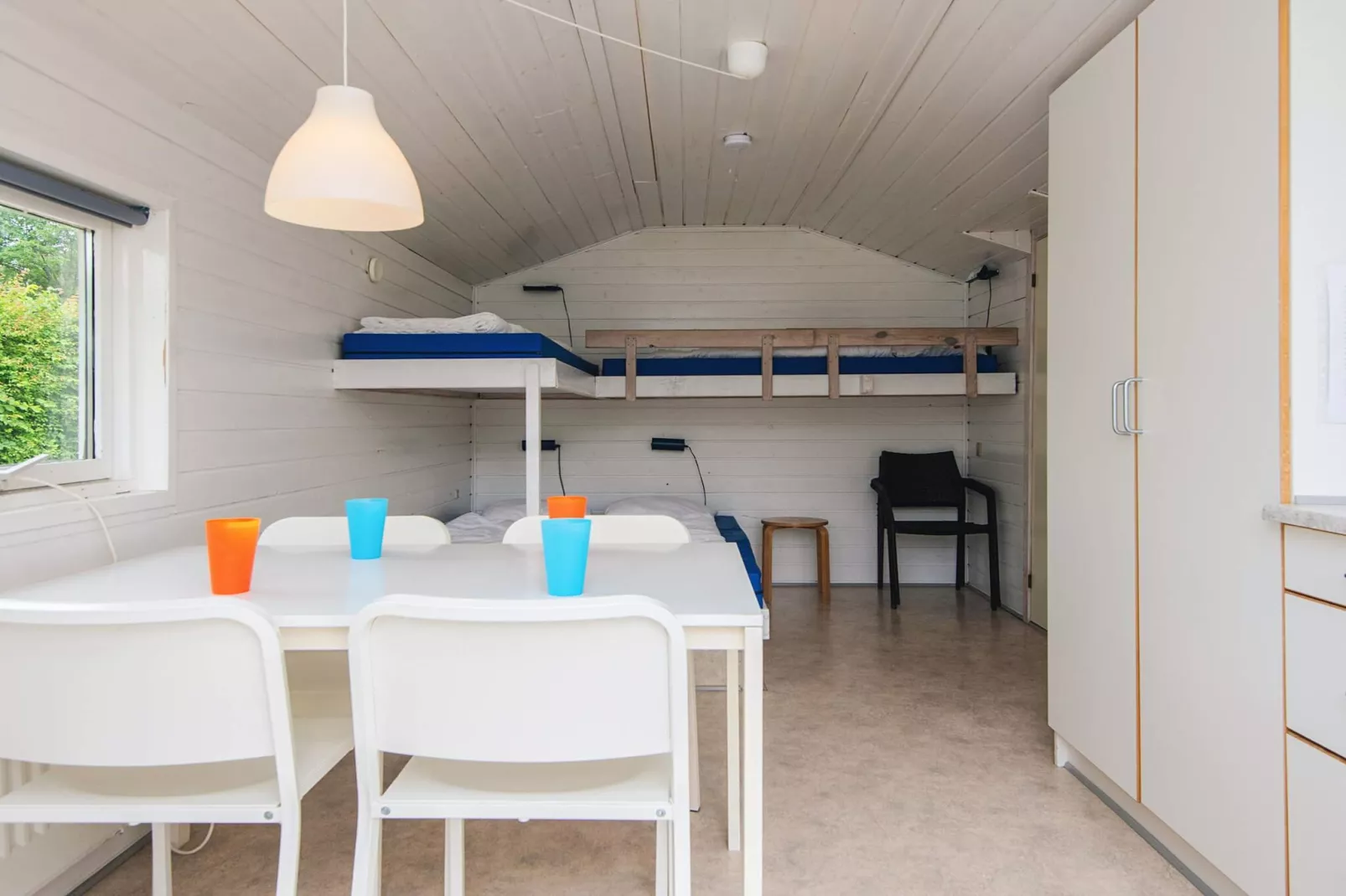 Hytte til 4 pers., uden WC-Binnen